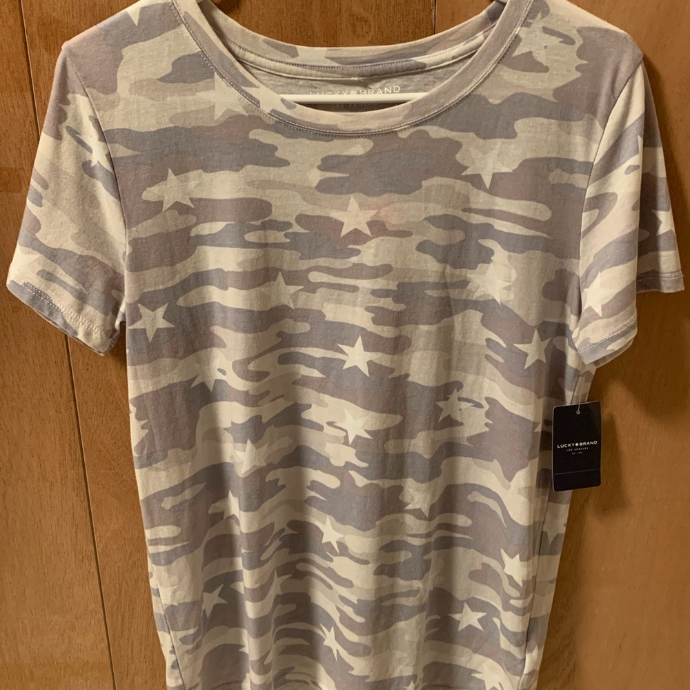 LUCKY BRAND WOMEN’S MEDIUM SHIRT